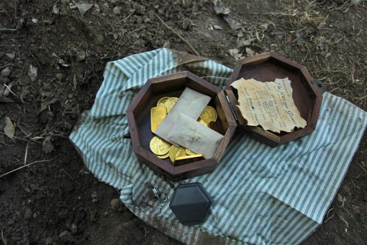 treasure-chest-hunger-games