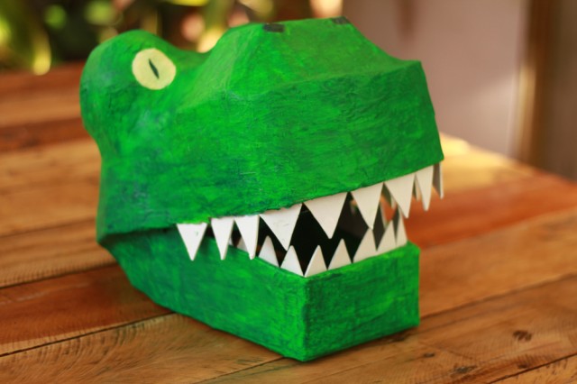 Paper Mache Dinosaur Mask : DIY dinosaur costume Paper Mache Dinosaur Mask : DIY dinosaur costume
